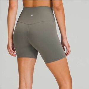 NWOT Lululemon Align Shorts 6” - Size 6 - Grey Sage
